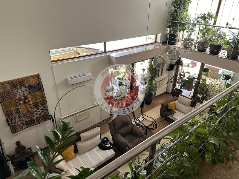 Iancu Nicolae | Vila 8 camere | decomandata | 420mp | B8714