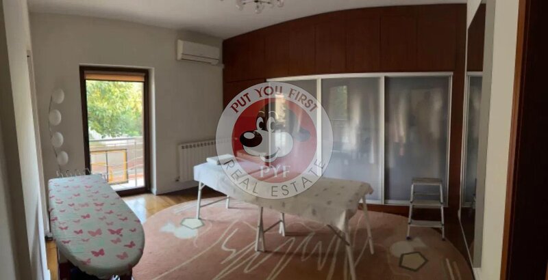 Iancu Nicolae | Vila 8 camere | decomandata | 420mp | B8714